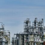 Yemen’de Sana petrol tesisi boşaltılıyor: Suudi koalisyonu sivilleri uyardı, Husilerden Riyad tehdidi