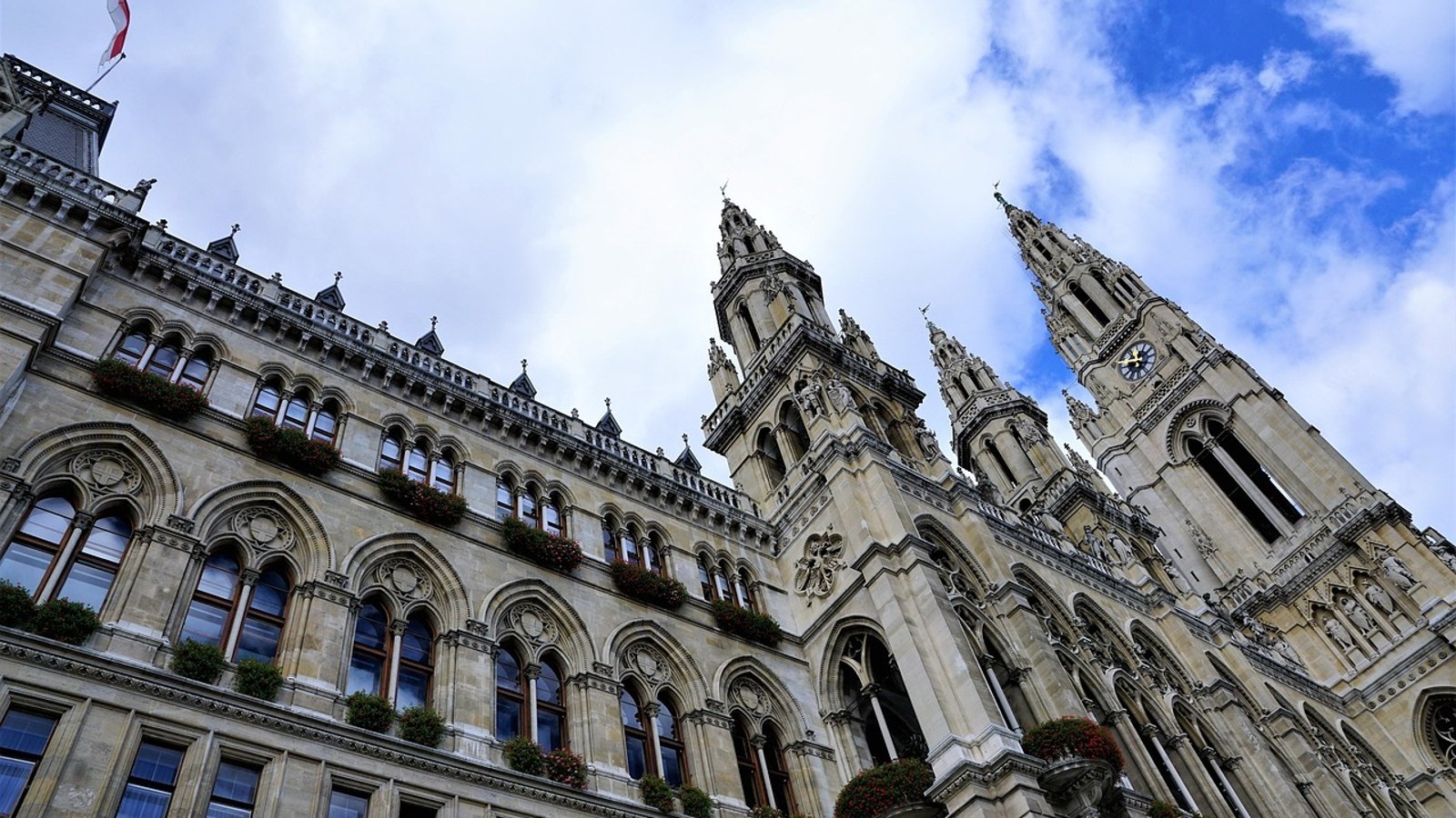 Avusturya Milli Bayramı’nda Viyana’da ücretsiz neler var? Heldenplatz, müzeler, Parlamento