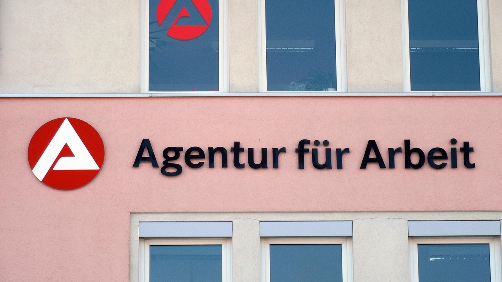 Avusturya’da işsizlik maaşı eksik hesaplandı mı? AMS 135 milyon euro geri ödeme yapabilir